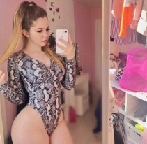 Фото проститутки Вика №3 в городе Омск